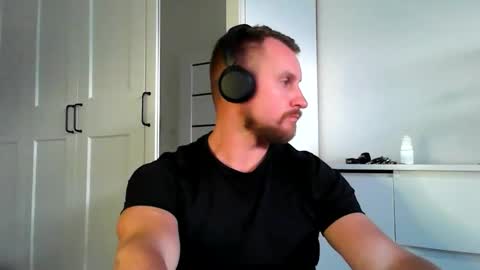 Snapshot of siggurd7one chatting on September 2025 05:12:02 PM Orlando online show from September 2025 05:12:02 PM