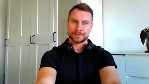 Snapshot of siggurd7one chatting on October 2025 07:49:02 AM Orlando online show from October 2025 07:49:02 AM