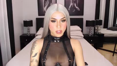 Jenny Hakenson online show from December 2024 08:56:01 AM