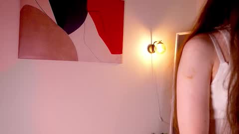 Lily online show from November 2025 08:51:01 PM