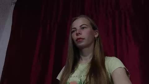 JULIANA online show from March 2026 10:02:02 PM