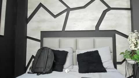 Snapshot of silknyx chatting on February 2026 01:23:01 PM silknyx online show from February 2026 01:23:01 PM