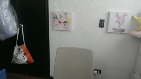 Snapshot of silvanaroberts_ chatting on May 2026 05:23:02 PM Rouse online show from May 2026 05:23:02 PM