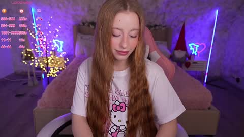 Snapshot of silverrmoon chatting on January 2025 07:55:01 PM Kristina Kris online show from January 2025 07:55:01 PM