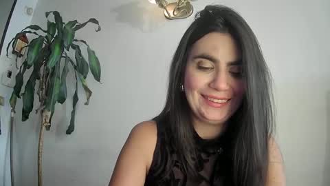 Snapshot of silviecollins chatting on February 2025 08:51:02 PM Silvie online show from February 2025 08:51:02 PM