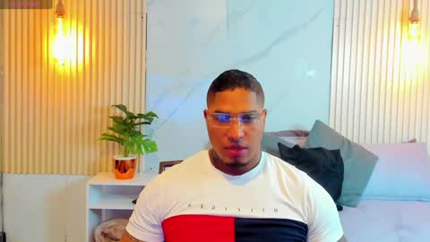 Snapshot of simeone_panda chatting on February 2025 12:06:02 PM simeone_panda online show from February 2025 12:06:02 PM