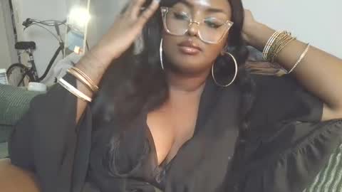 Snapshot of siminfox chatting on September 2025 04:58:02 AM Simin Fox online show from September 2025 04:58:02 AM