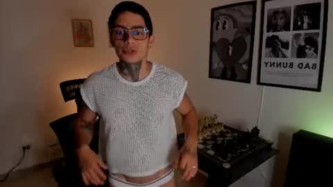 Snapshot of simon_cortes chatting on August 2026 11:34:01 AM Simon Cortes online show from August 2026 11:34:01 AM