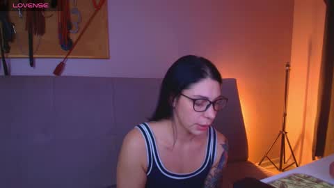 simona_moonshine online show from January 2026 04:56:01 PM