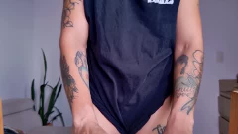 Snapshot of simone_4201 chatting on September 2025 12:19:01 PM Sim. online show from September 2025 12:19:01 PM