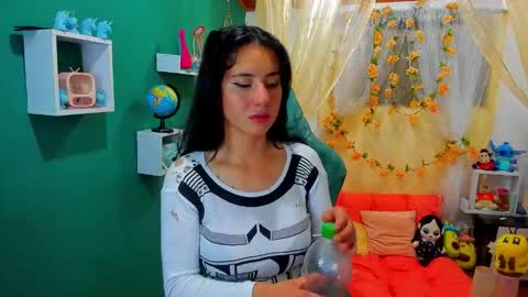 Simon Simpson          Modelo Independiente online show from November 2025 10:25:02 AM