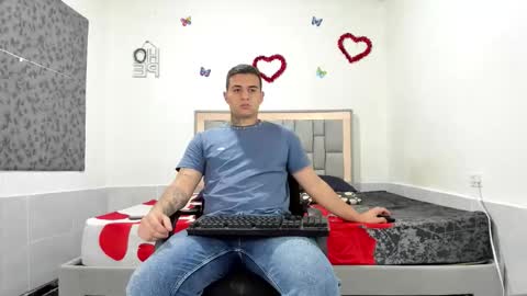 Snapshot of simonkeler chatting on October 2025 10:22:02 AM SIMON KELER online show from October 2025 10:22:02 AM