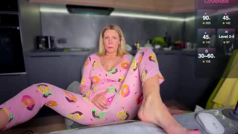 A present for me  online show from March 2026 06:44:01 PM