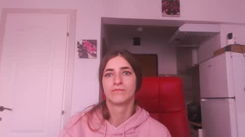 simyhvn online show from December 2025 09:27:02 AM