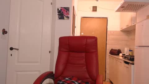 simyhvn online show from February 2026 05:27:02 AM