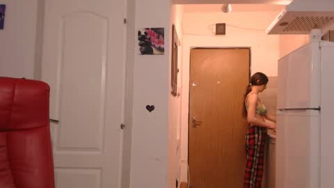 Snapshot of simyhvn chatting on March 2026 05:13:02 PM simyhvn online show from March 2026 05:13:02 PM