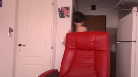 Snapshot of simyhvn chatting on April 2026 05:27:02 AM simyhvn online show from April 2026 05:27:02 AM