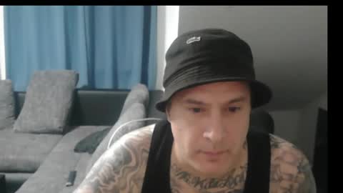 sinalco1975 online show from November 2025 03:28:01 AM