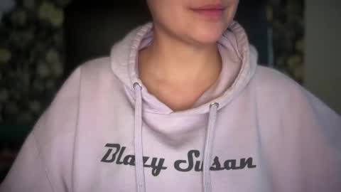 Sindra online show from November 2025 08:47:01 PM