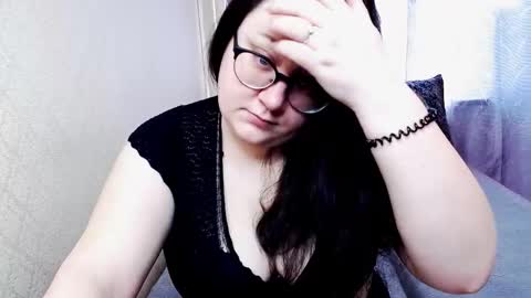 Angela online show from February 2026 08:27:02 AM