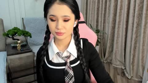 Ellie online show from January 2025 05:15:02 AM