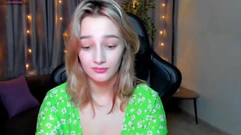 Snapshot of sinty_noria chatting on January 2025 04:14:02 AM Sinty Noria online show from January 2025 04:14:02 AM