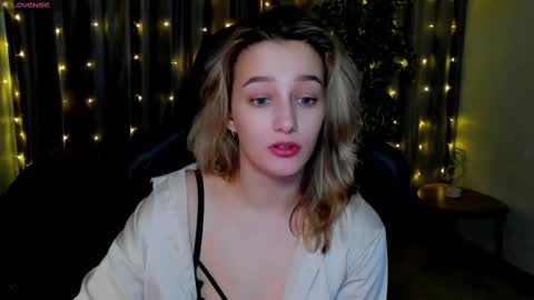 Snapshot of sinty_noria chatting on February 2025 04:08:02 AM Sinty Noria online show from February 2025 04:08:02 AM