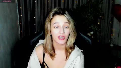 Snapshot of sinty_noria chatting on February 2025 04:44:02 AM Sinty Noria online show from February 2025 04:44:02 AM