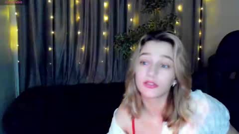 Snapshot of sinty_noria chatting on February 2025 04:14:02 AM Sinty Noria online show from February 2025 04:14:02 AM