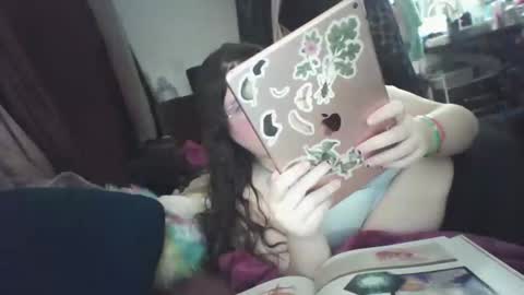 Siofra online show from March 2025 10:57:01 AM