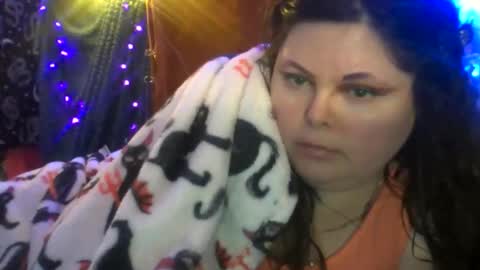 Siofra online show from December 2025 08:14:01 PM