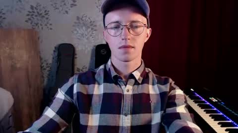 Snapshot of sir_mlnor chatting on June 2026 02:14:01 PM Alex online show from June 2026 02:14:01 PM