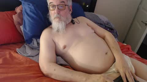 Snapshot of sirbeercan chatting on July 2026 09:02:01 AM sir beer can the friendly hermit online show from July 2026 09:02:01 AM