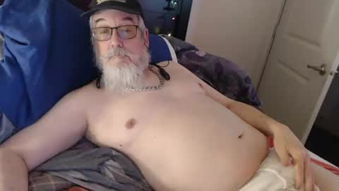 Snapshot of sirbeercan chatting on July 2026 08:39:02 AM sir beer can the friendly hermit online show from July 2026 08:39:02 AM