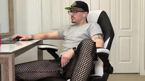 Snapshot of sirdaddymcqween chatting on January 2026 05:48:02 PM Sir Daddy McQween online show from January 2026 05:48:02 PM