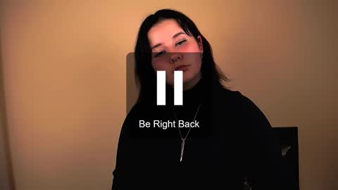 Mina online show from October 2025 07:08:01 PM