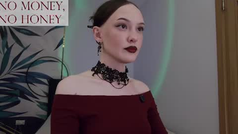 Snapshot of sirenaswhisper chatting on July 2026 08:30:02 PM Goddess Sirena online show from July 2026 08:30:02 PM