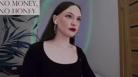 Snapshot of sirenaswhisper chatting on July 2026 01:30:02 AM Goddess Sirena online show from July 2026 01:30:02 AM