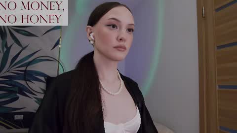 Snapshot of sirenaswhisper chatting on July 2026 03:57:02 AM Goddess Sirena online show from July 2026 03:57:02 AM