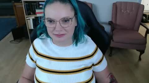 Snapshot of sireneserpens chatting on January 2025 01:56:02 AM Sirene Serpens online show from January 2025 01:56:02 AM