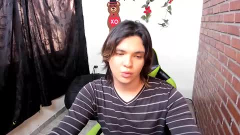 Snapshot of sirius_angels chatting on January 2025 07:18:02 PM Sirius angels online show from January 2025 07:18:02 PM