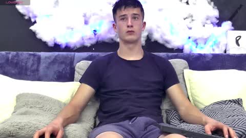 Snapshot of sirredy chatting on September 2025 02:50:02 AM Edy online show from September 2025 02:50:02 AM