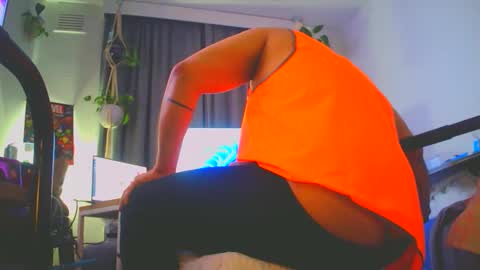 Snapshot of sissyboilooking chatting on November 2025 01:44:02 PM RESPONDS WELL TO ... online show from November 2025 01:44:02 PM