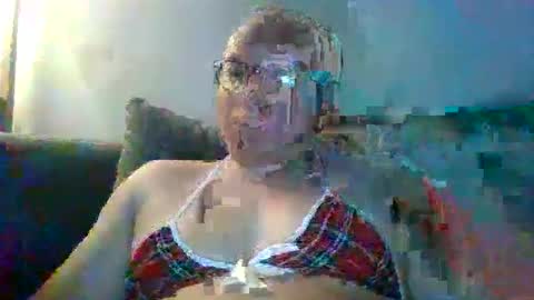 Snapshot of sissycamslut1962 chatting on March 2026 02:44:01 AM sissycamslut1962 online show from March 2026 02:44:01 AM