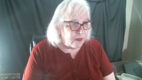 Snapshot of sissydianetx chatting on January 2025 12:37:02 AM Sissy Diane online show from January 2025 12:37:02 AM