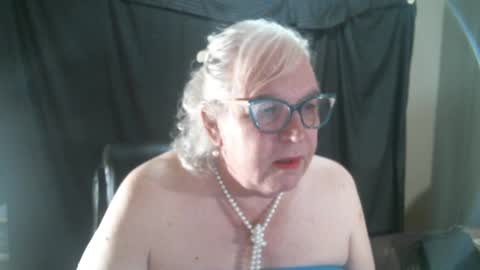 Snapshot of sissydianetx chatting on January 2025 01:58:01 PM Sissy Diane online show from January 2025 01:58:01 PM