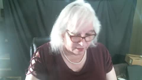 Snapshot of sissydianetx chatting on January 2025 12:38:01 AM Sissy Diane online show from January 2025 12:38:01 AM