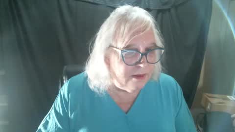 Snapshot of sissydianetx chatting on February 2025 12:36:02 AM Sissy Diane online show from February 2025 12:36:02 AM