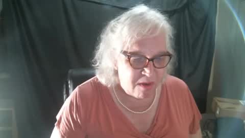 Snapshot of sissydianetx chatting on February 2025 12:31:02 AM Sissy Diane online show from February 2025 12:31:02 AM