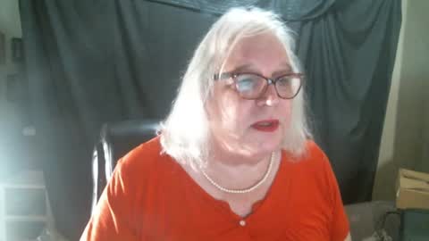Snapshot of sissydianetx chatting on March 2025 12:38:01 AM Sissy Diane online show from March 2025 12:38:01 AM